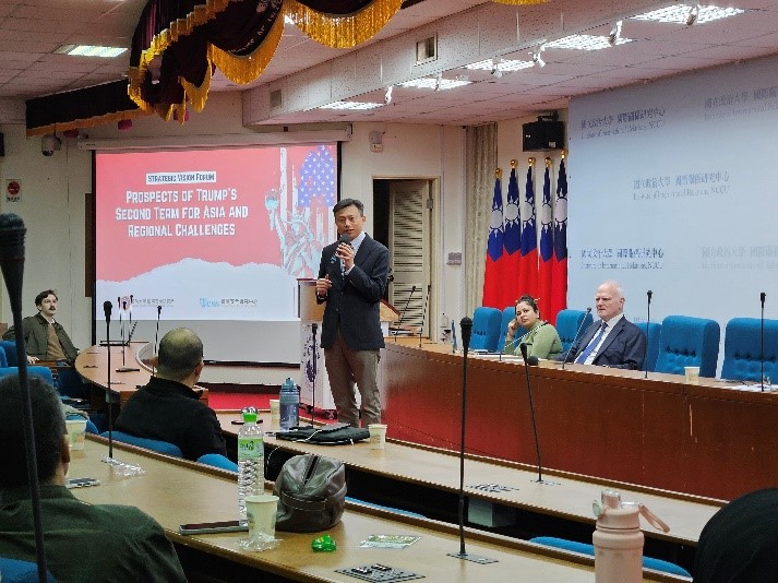 1131129 the GIIS Students Visited the IIR for a Forum-1